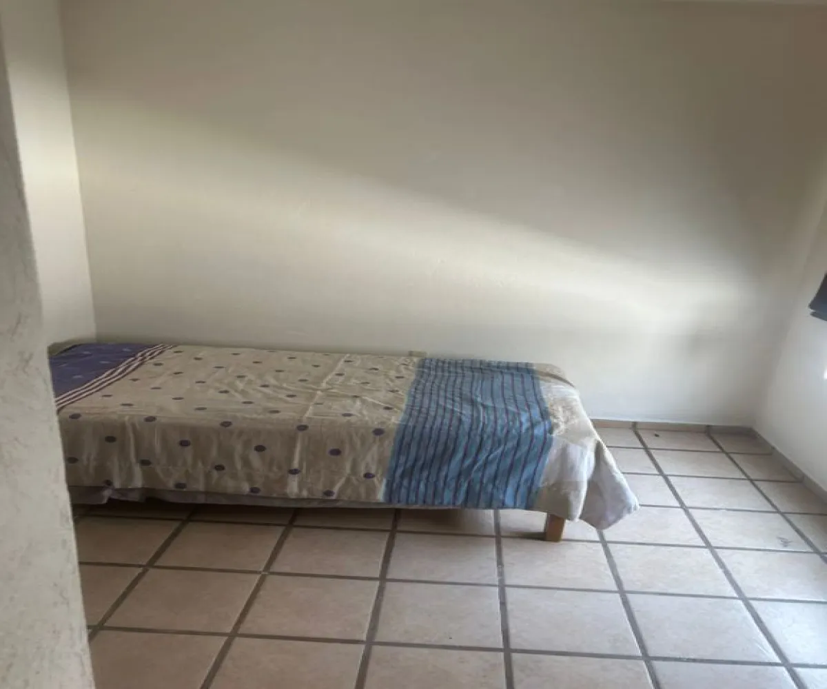 Casa En Venta,Parques del Bosque,Avenida Primavera 2772 5, San Pedro Tlaquepaque, Jalisco 45609, 4 Habitaciones,3 Baños,Avenida Primavera,1,pLmMAdj