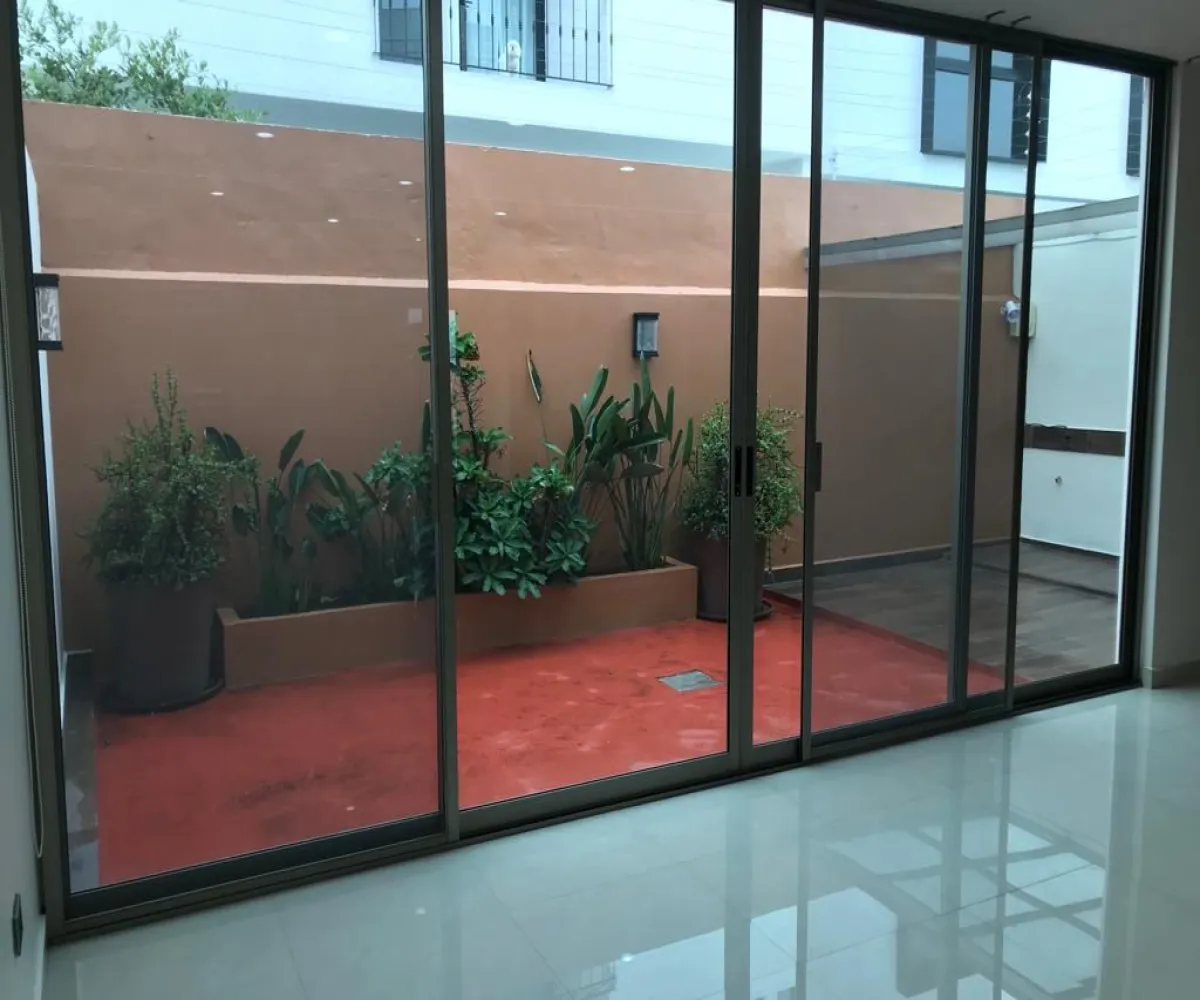 Casa En Renta,Avenida Punto Sur 6387, Tlajomulco de Zúñiga, Jalisco 45645, 3 Habitaciones,2 Baños,Avenida Punto Sur,1,ppltnb4