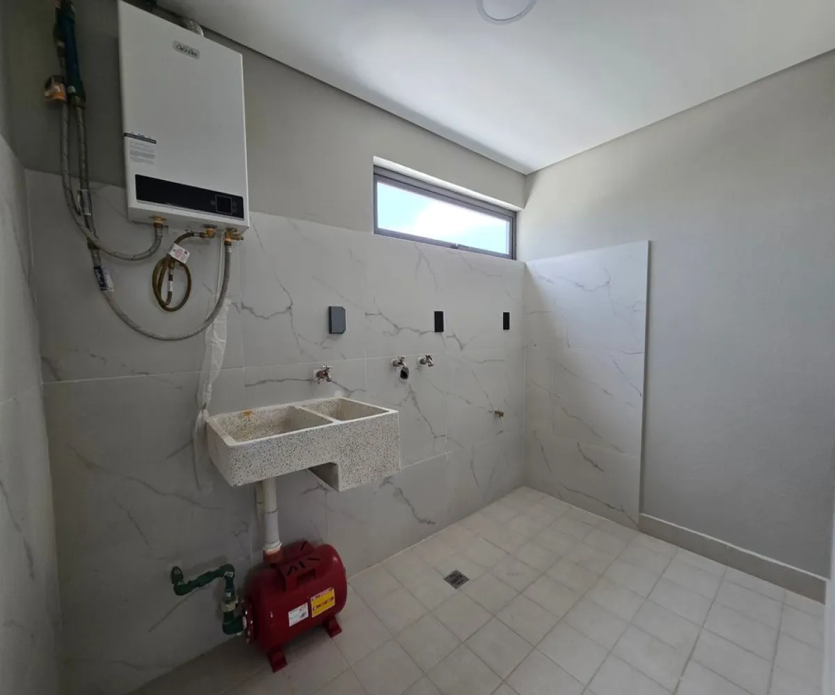 Casa En Venta,solares,Paseo Altanza 219 219, Zapopan, Jalisco 45134, 4 Habitaciones,4 Baños,Paseo Altanza,3,pzCj4Wg