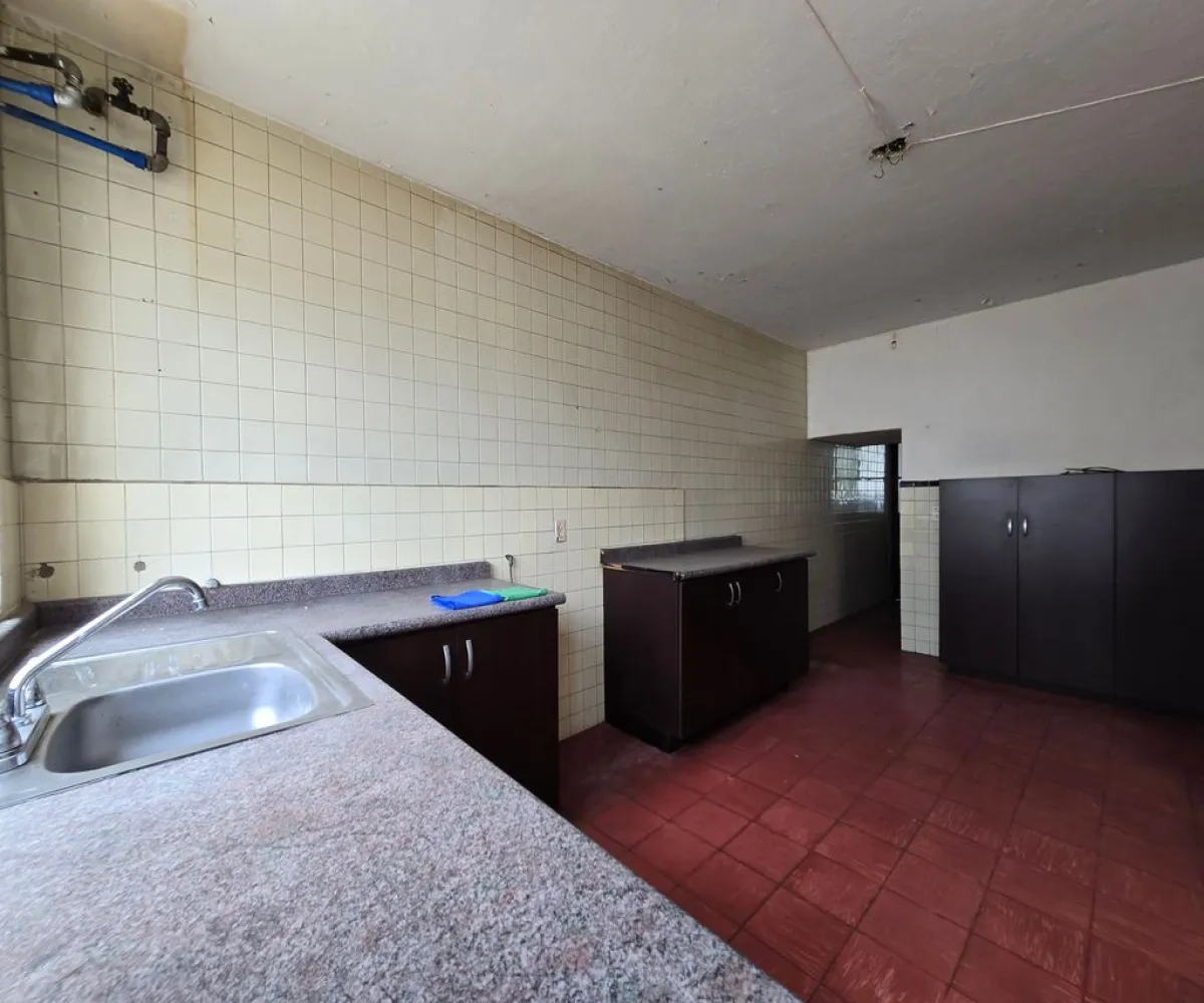 Casa En Venta,Italia Providencia,Calle Aurelio Luis Gallardo 744, Guadalajara, Jalisco 44648, 5 Habitaciones,2 Baños,Calle Aurelio Luis Gallardo,1,px0Ovkk