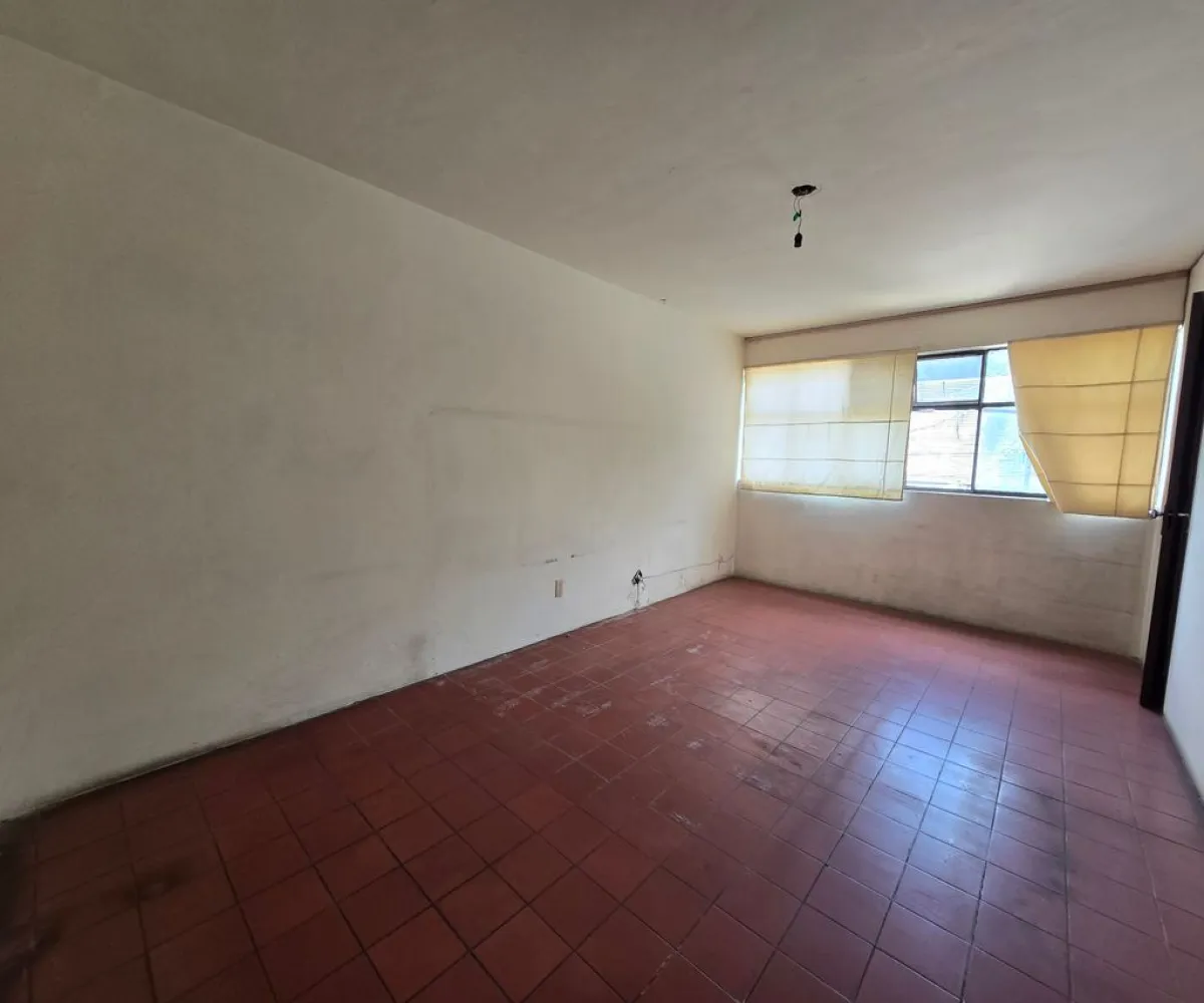 Casa En Venta,Italia Providencia,Calle Aurelio Luis Gallardo 744, Guadalajara, Jalisco 44648, 5 Habitaciones,2 Baños,Calle Aurelio Luis Gallardo,1,px0Ovkk