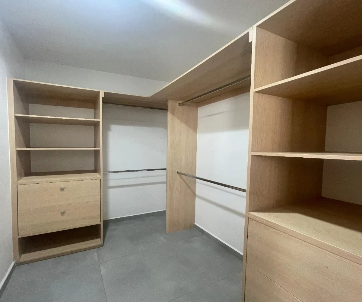 Casa En Renta,Bosques Santa Anita,C. Vicenza 1000, Tlajomulco de Zúñiga, Jalisco 45645, 3 Habitaciones,2 Baños,Bella Vicenza,C. Vicenza,723235