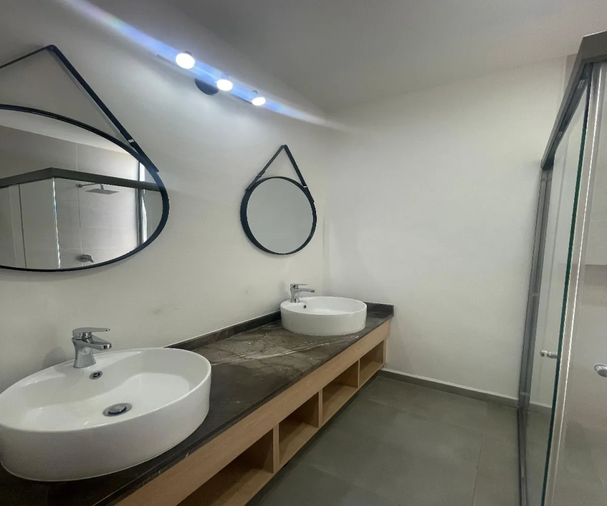 Casa En Renta,Bosques Santa Anita,C. Vicenza 1000, Tlajomulco de Zúñiga, Jalisco 45645, 3 Habitaciones,2 Baños,Bella Vicenza,C. Vicenza,723235