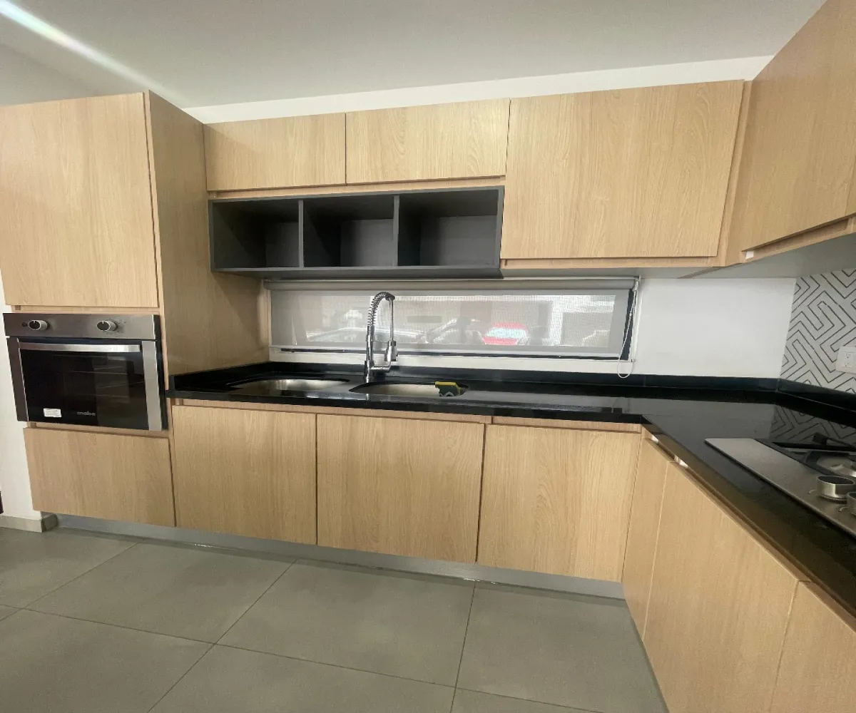 Casa En Renta,Bosques Santa Anita,C. Vicenza 1000, Tlajomulco de Zúñiga, Jalisco 45645, 3 Habitaciones,2 Baños,Bella Vicenza,C. Vicenza,723235