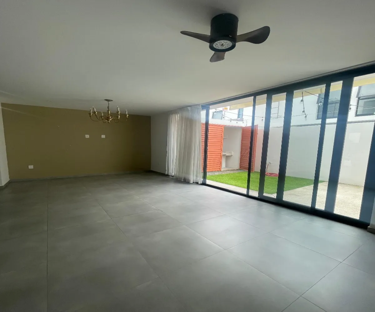 Casa En Renta,Bosques Santa Anita,C. Vicenza 1000, Tlajomulco de Zúñiga, Jalisco 45645, 3 Habitaciones,2 Baños,Bella Vicenza,C. Vicenza,723235