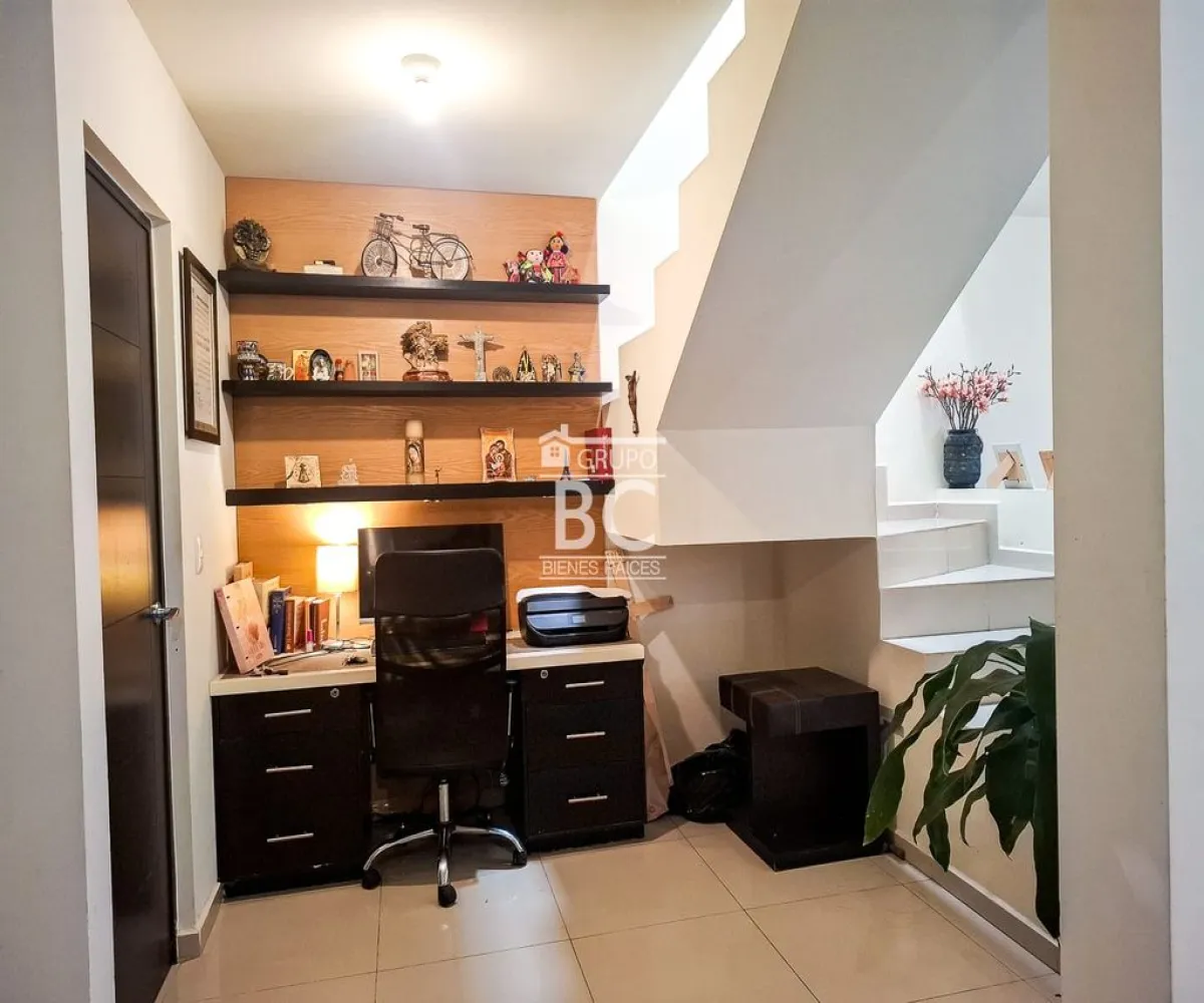 Casa En Venta,Fraccionamiento El Campestre , Col la venta del a,Avenida de la Pradera 844 109, Zapopan, Jalisco 45221, 3 Habitaciones,1 Baño,Avenida de la Pradera,2,pu2pUPC