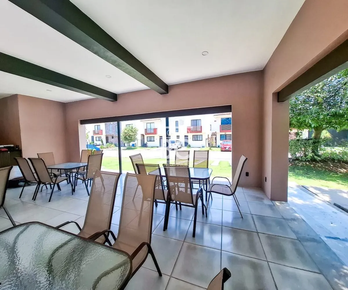 Casa En Venta,Fraccionamiento El Campestre , Col la venta del a,Avenida de la Pradera 844 109, Zapopan, Jalisco 45221, 3 Habitaciones,1 Baño,Avenida de la Pradera,2,pu2pUPC