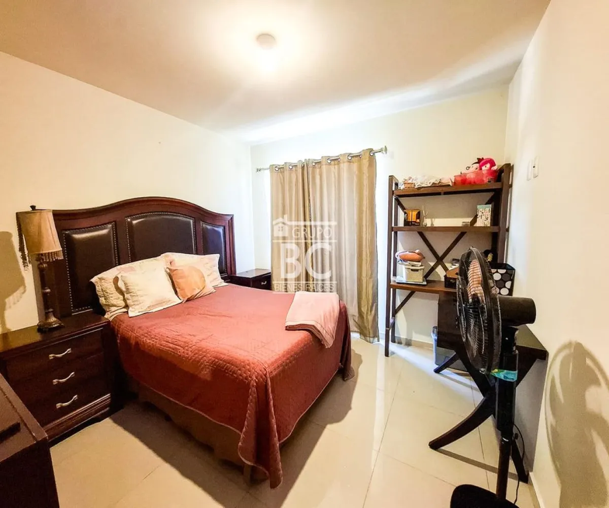 Casa En Venta,Fraccionamiento El Campestre , Col la venta del a,Avenida de la Pradera 844 109, Zapopan, Jalisco 45221, 3 Habitaciones,1 Baño,Avenida de la Pradera,2,pu2pUPC