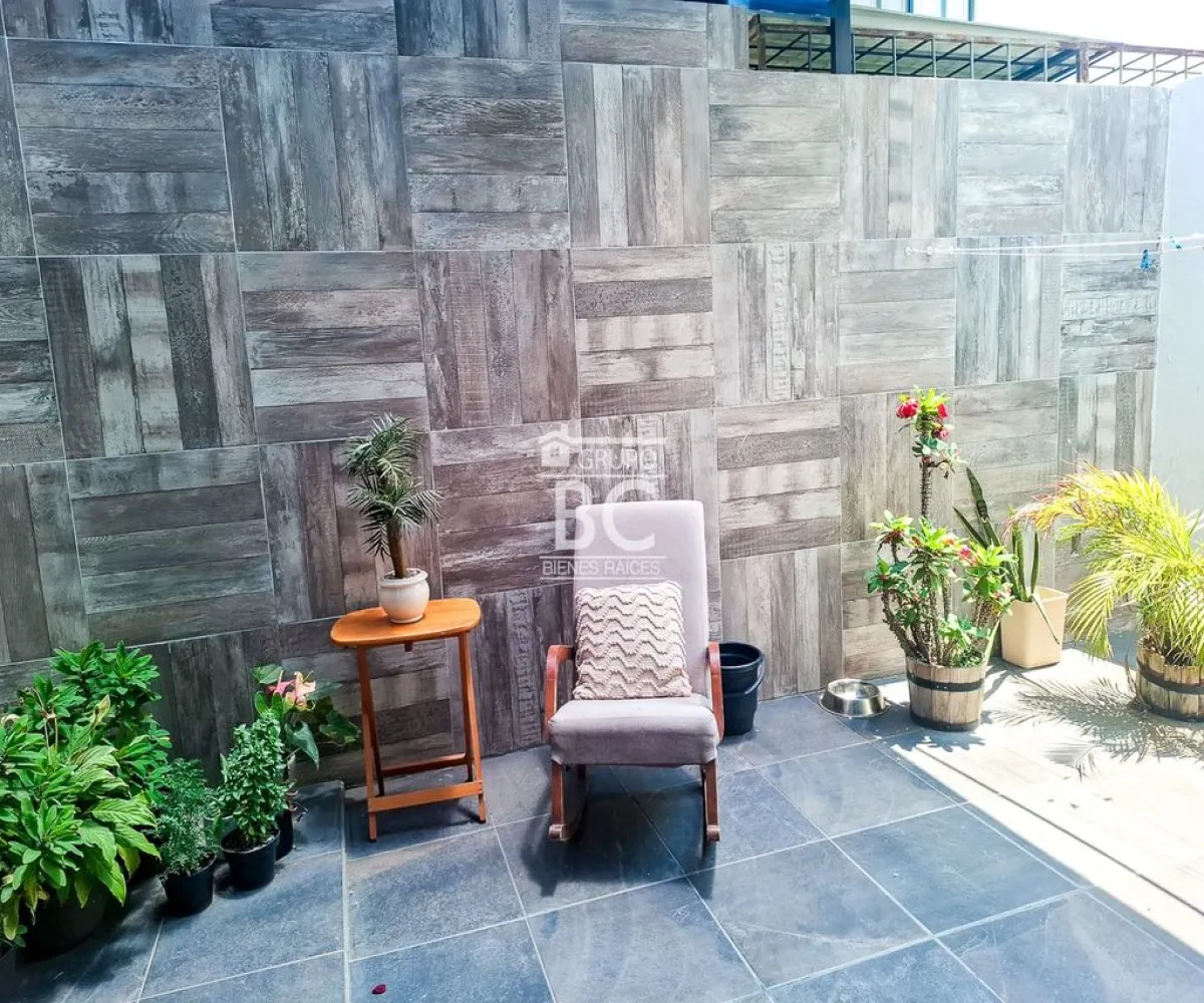 Casa En Venta,Fraccionamiento El Campestre , Col la venta del a,Avenida de la Pradera 844 109, Zapopan, Jalisco 45221, 3 Habitaciones,1 Baño,Avenida de la Pradera,2,pu2pUPC