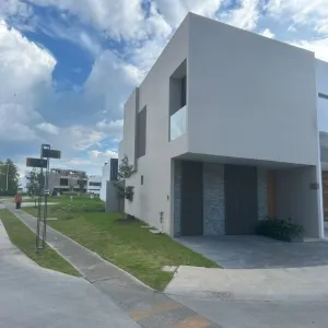 Casa En Venta,Solares Residencial,Paseo Altanza 2132 329, Zapopan, Jalisco 45134, 4 Habitaciones,4 Baños,Paseo Altanza,1,pHQ1uus