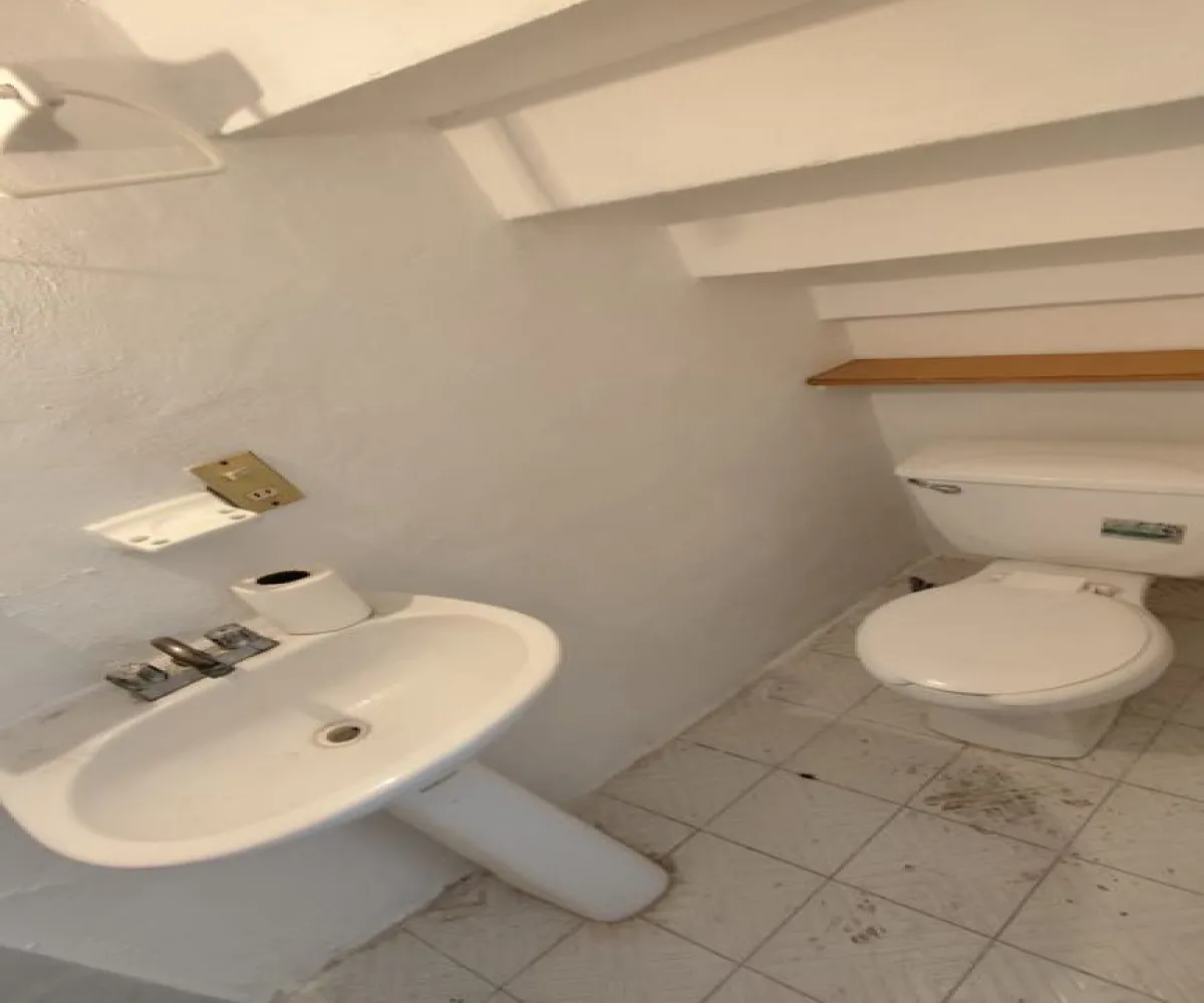 Casa En Venta,Ponciano Arriaga,Privada Santa Clara 8 12, San Pedro Tlaquepaque, Jalisco 45600, 3 Habitaciones,1 Baño,Privada Santa Clara 8,2,pt0bIVp