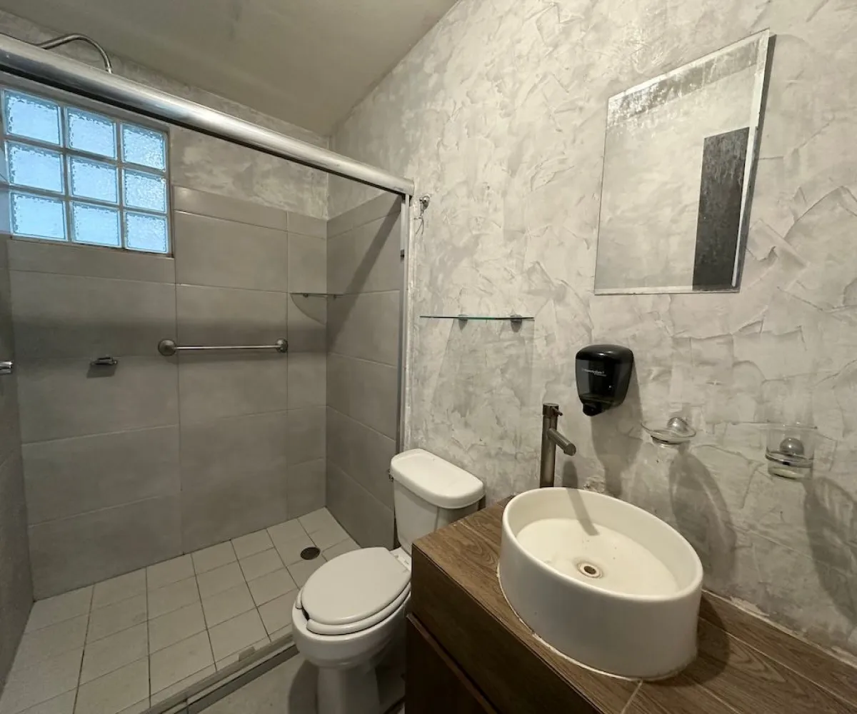 Casa En Venta,La moraleja ,Buena Vista 1125 412, Zapopan, Jalisco 45134, 3 Habitaciones,2 Baños,Buena Vista ,1,p0GA5I9