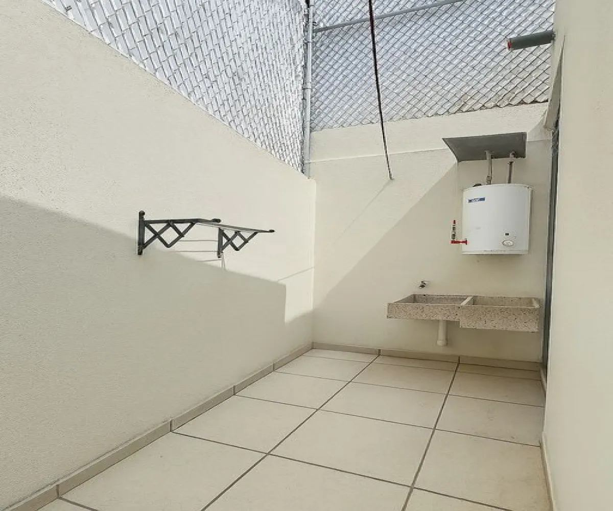 Casa En Venta,Real de Valdepeñas,Calzada de las Flores 1364, Zapopan, Jalisco 45134, 3 Habitaciones,2 Baños,Calzada de las Flores,2,pfj9n4P Casa En Venta,Real de Valdepeñas,Calzada de las Flores 1364, Zapopan, Jalisco 45134, 3 Habitaciones,2 Baños,Calzada de las Flores,2,pfj9n4P