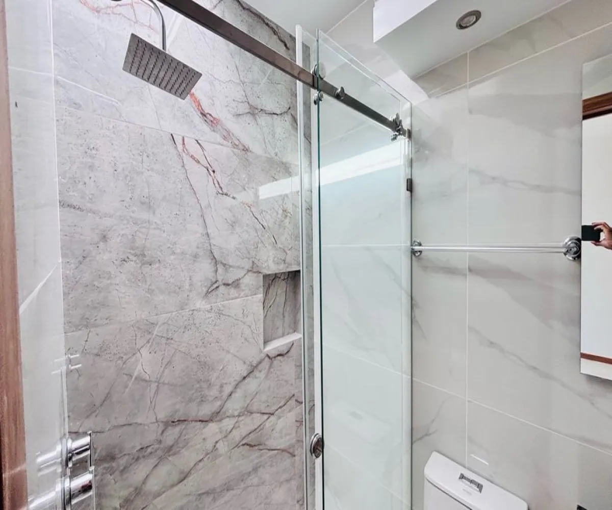 Casa En Venta,La Periquera,Boulevard Valle Imperial 000, Zapopan, Jalisco 45134, 4 Habitaciones,4 Baños,Boulevard Valle Imperial,3,pr7IPtd