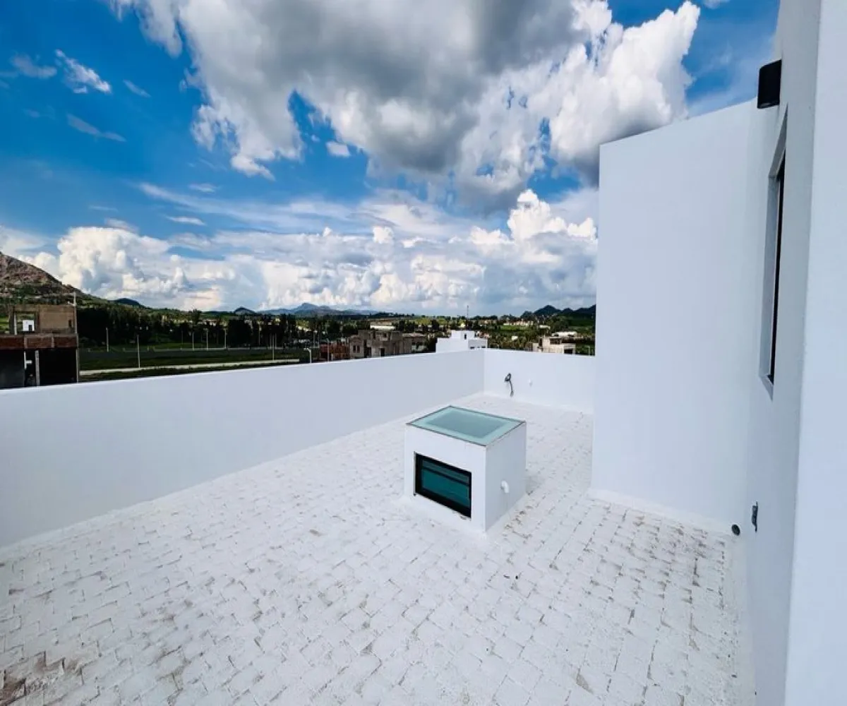 Casa En Venta,La Periquera,Boulevard Valle Imperial 000, Zapopan, Jalisco 45134, 4 Habitaciones,4 Baños,Boulevard Valle Imperial,3,pr7IPtd