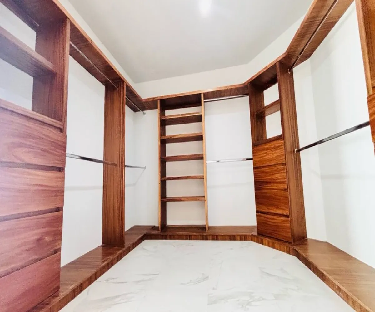 Casa En Venta,La Periquera,Boulevard Valle Imperial 00” 000, Zapopan, Jalisco 45134, 4 Habitaciones,4 Baños,Boulevard Valle Imperial,3,pyk7VPm