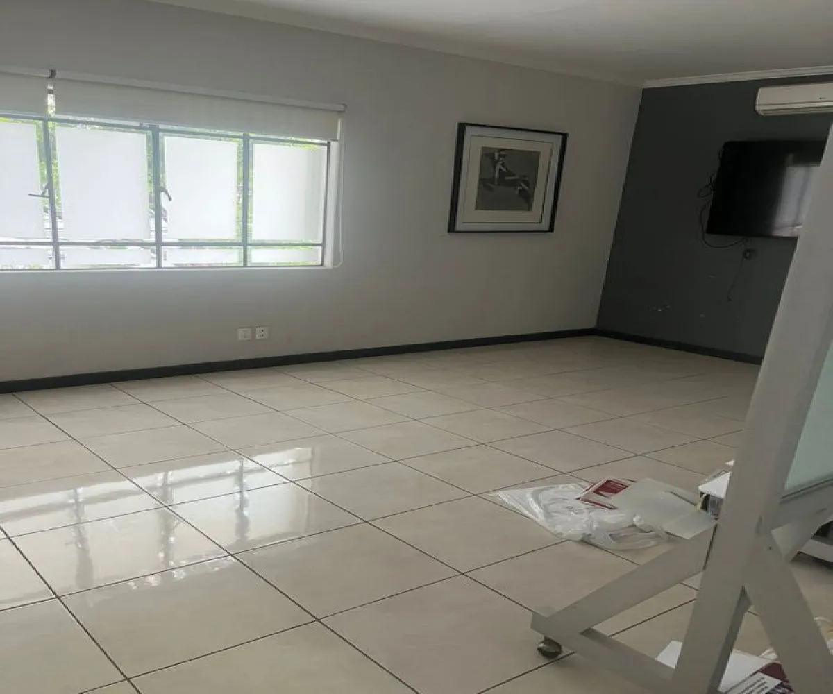 Casa En Venta,Moderna,Calle Francia 1551, Guadalajara, Jalisco 44190, 11 Habitaciones,2 Baños,Calle Francia,3,pscMWTE