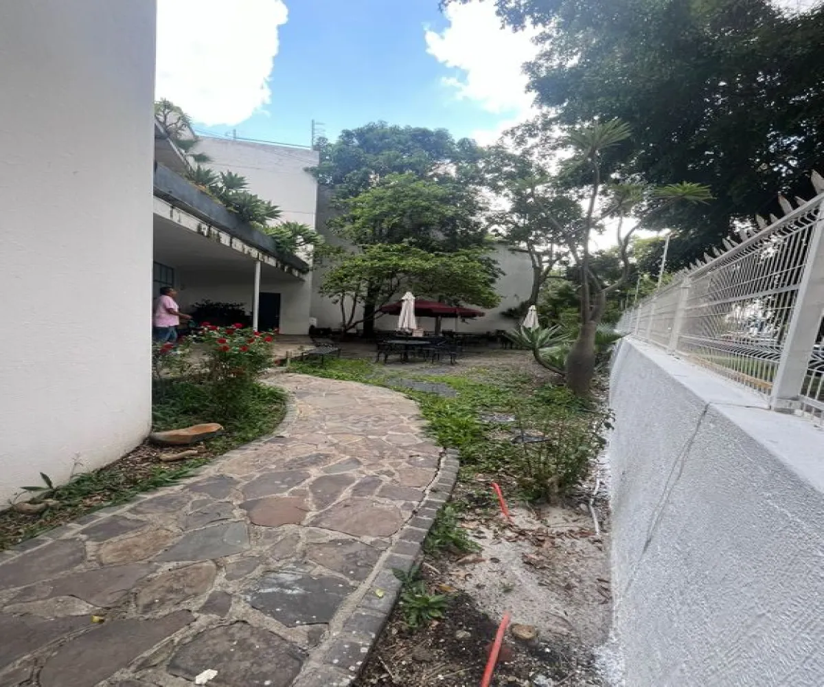 Casa En Venta,Moderna,Calle Francia 1551, Guadalajara, Jalisco 44190, 11 Habitaciones,2 Baños,Calle Francia,3,pscMWTE