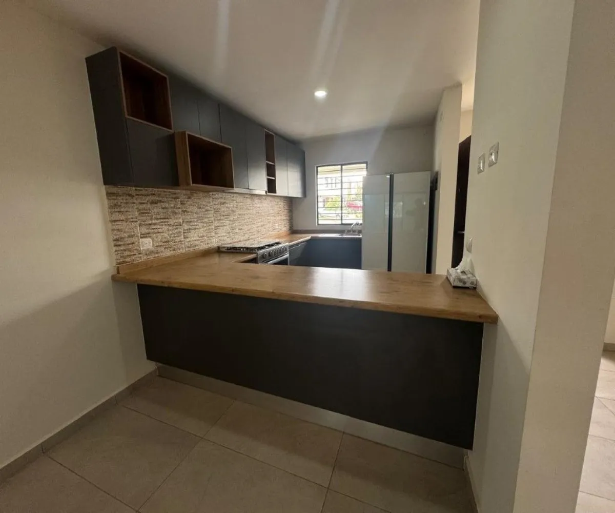 Casa En Venta,Alva Residencial ,Paseo del alva 1192 77, Zapopan, Jalisco 45134, 3 Habitaciones,2 Baños,Paseo del alva,2,pQ0Q7Vy