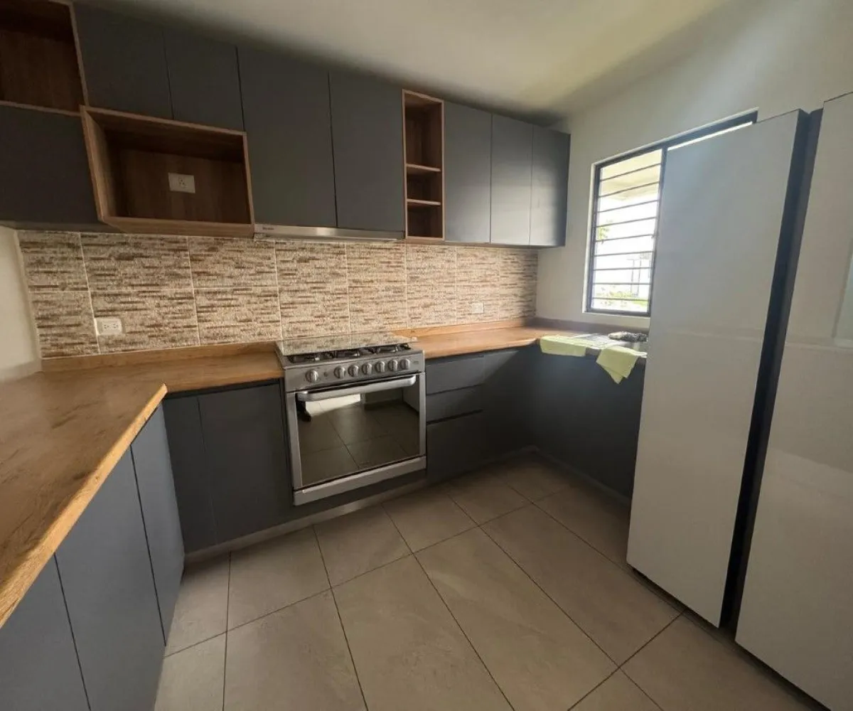 Casa En Venta,Alva Residencial ,Paseo del alva 1192 77, Zapopan, Jalisco 45134, 3 Habitaciones,2 Baños,Paseo del alva,2,pQ0Q7Vy