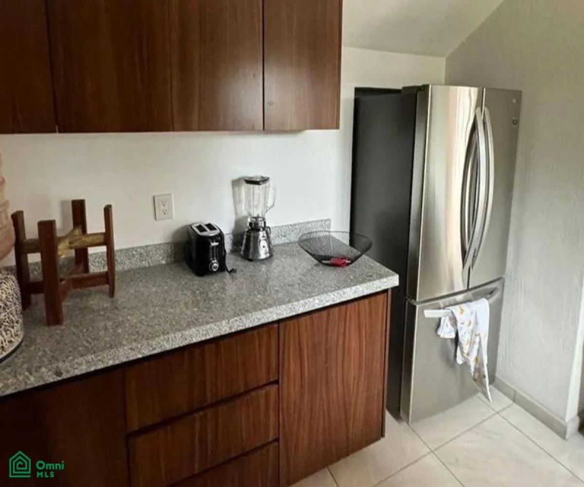 Casa En Venta,Chapala Centro,AV LA ESTACION 94 INTERIOR 2, Chapala, Jalisco 45900, 3 Habitaciones,3 Baños,AV LA ESTACION,2,MX25968532