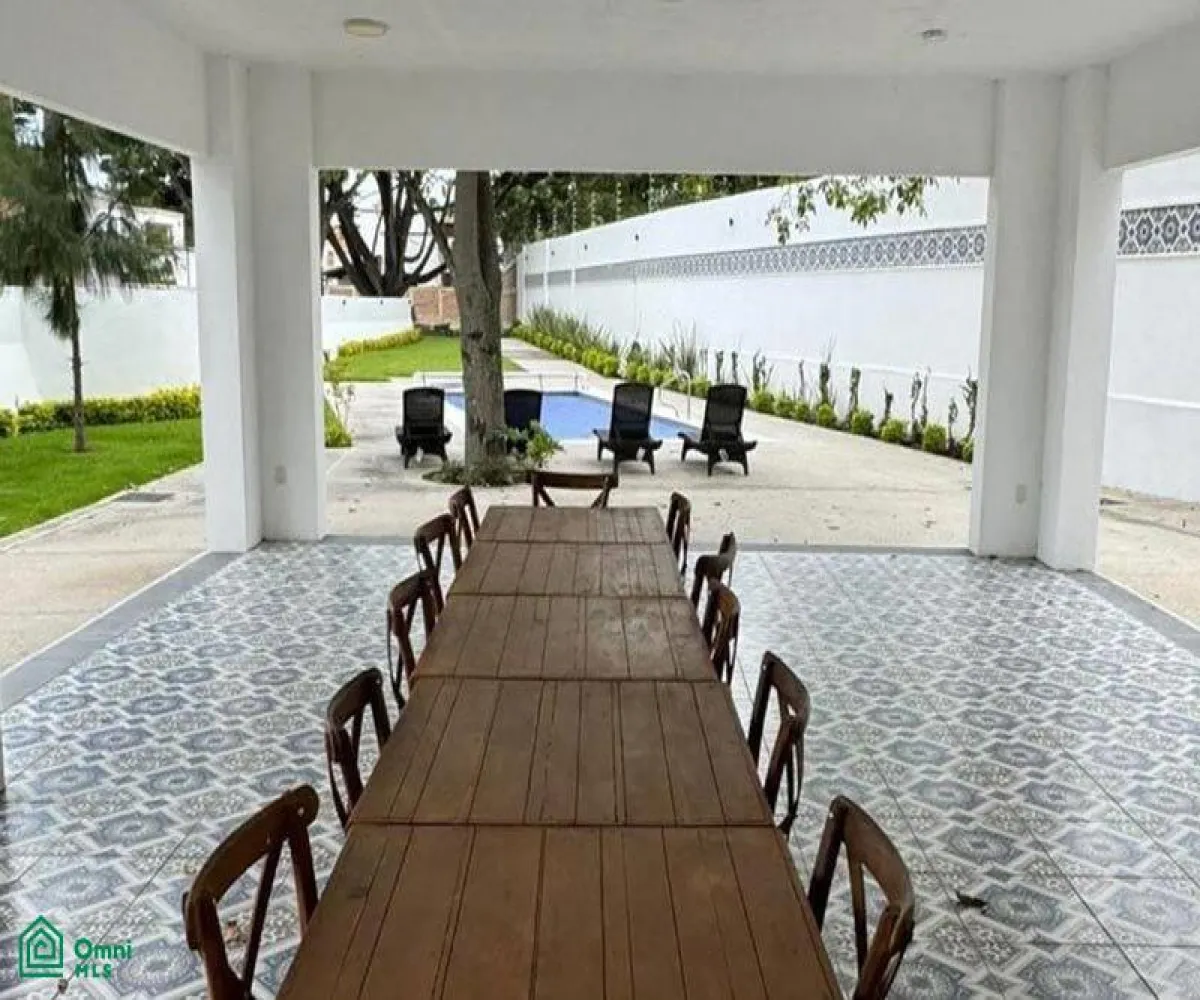 Casa En Venta,Chapala Centro,AV LA ESTACION 94 INTERIOR 2, Chapala, Jalisco 45900, 3 Habitaciones,3 Baños,AV LA ESTACION,2,MX25968532