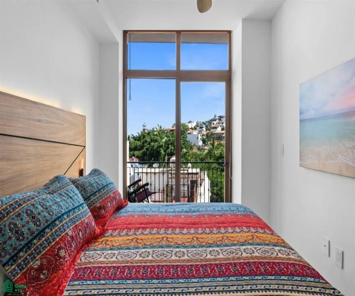 Departamento En Venta,Emiliano Zapata,Aquiles Serdán 374, Puerto Vallarta, Jalisco 48380, 1 Cuarto,1 Baño,Aquiles Serdán,3,MX25970027