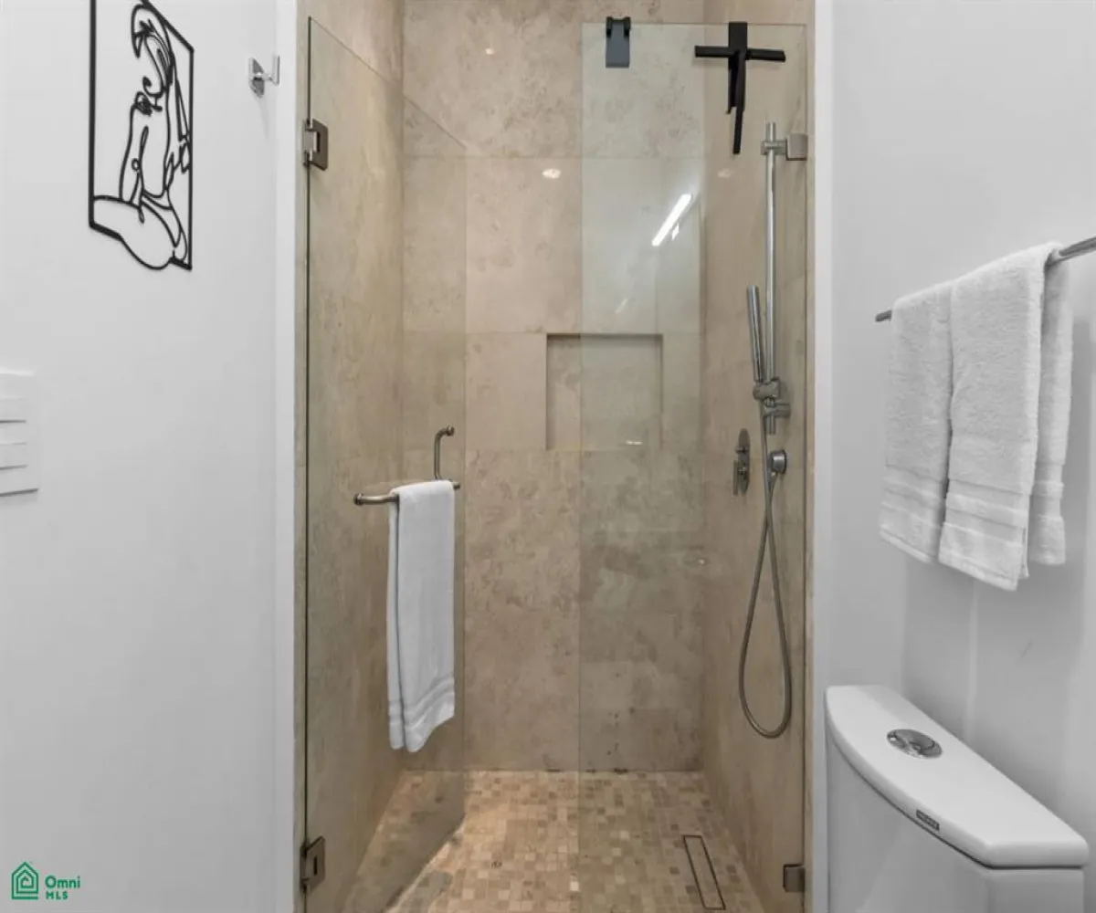 Departamento En Venta,Emiliano Zapata,Aquiles Serdán 374, Puerto Vallarta, Jalisco 48380, 1 Cuarto,1 Baño,Aquiles Serdán,3,MX25970027