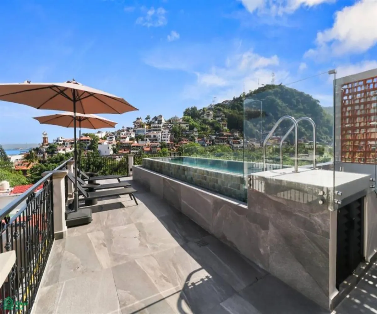 Departamento En Venta,Emiliano Zapata,Aquiles Serdán 374, Puerto Vallarta, Jalisco 48380, 1 Cuarto,1 Baño,Aquiles Serdán,3,MX25970027