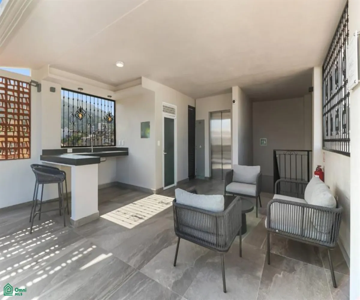 Departamento En Venta,Emiliano Zapata,Aquiles Serdán 374, Puerto Vallarta, Jalisco 48380, 1 Cuarto,1 Baño,Aquiles Serdán,3,MX25970027