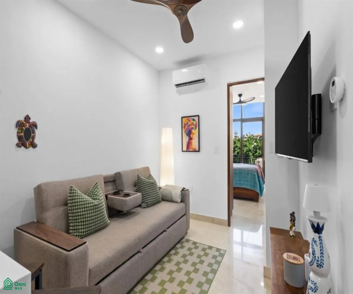 Departamento En Venta,Emiliano Zapata,Aquiles Serdán 374, Puerto Vallarta, Jalisco 48380, 1 Cuarto,1 Baño,Aquiles Serdán,3,MX25970027