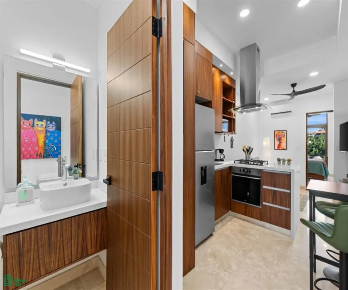 Departamento En Venta,Emiliano Zapata,Aquiles Serdán 374, Puerto Vallarta, Jalisco 48380, 1 Cuarto,1 Baño,Aquiles Serdán,3,MX25970027