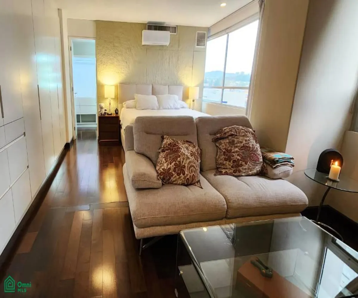 Departamento En Venta,Puerta de Hierro,P.º de los Virreyes 180, Zapopan, Jalisco 45116, 1 Cuarto,3 Baños,P.º de los Virreyes,3,MX25971214