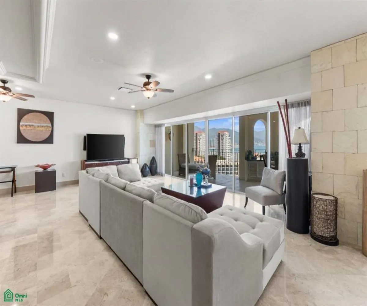 Departamento En Venta,Marina Vallarta,Paseo de la marina #655 INT 1501, Puerto Vallarta, Jalisco 48354, 4 Habitaciones,4 Baños,Paseo de la marina,1,MX25971937