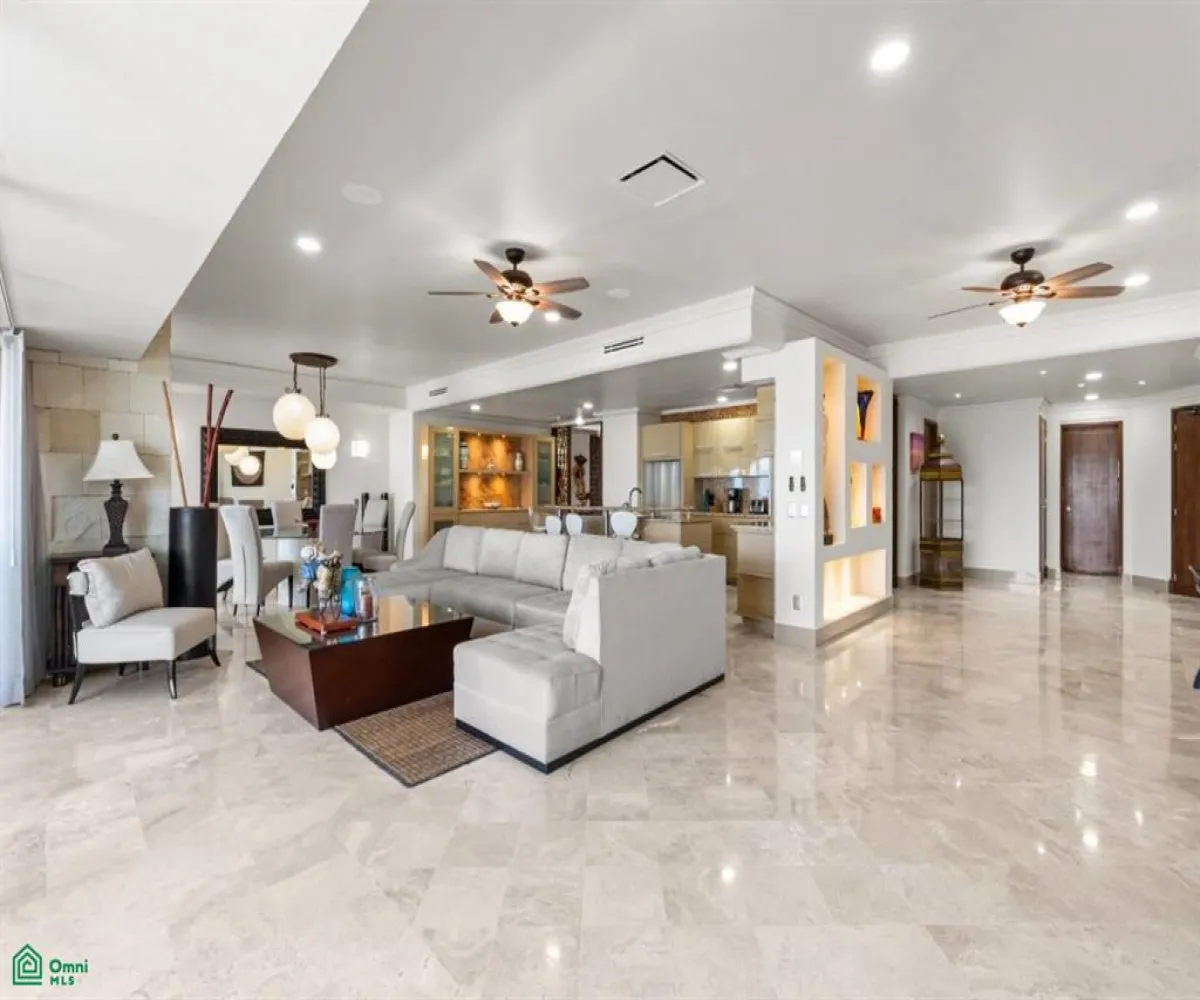 Departamento En Venta,Marina Vallarta,Paseo de la marina #655 INT 1501, Puerto Vallarta, Jalisco 48354, 4 Habitaciones,4 Baños,Paseo de la marina,1,MX25971937