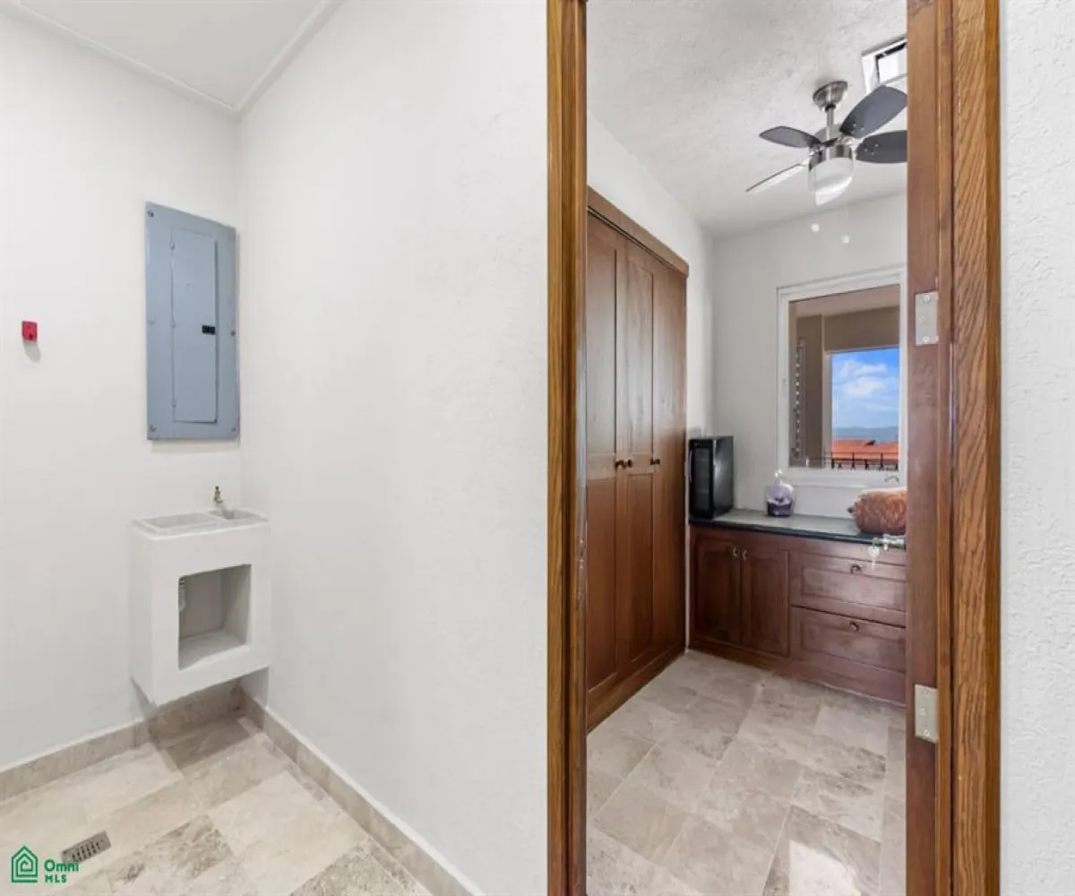 Departamento En Venta,Marina Vallarta,Paseo de la marina #655 INT 1501, Puerto Vallarta, Jalisco 48354, 4 Habitaciones,4 Baños,Paseo de la marina,1,MX25971937