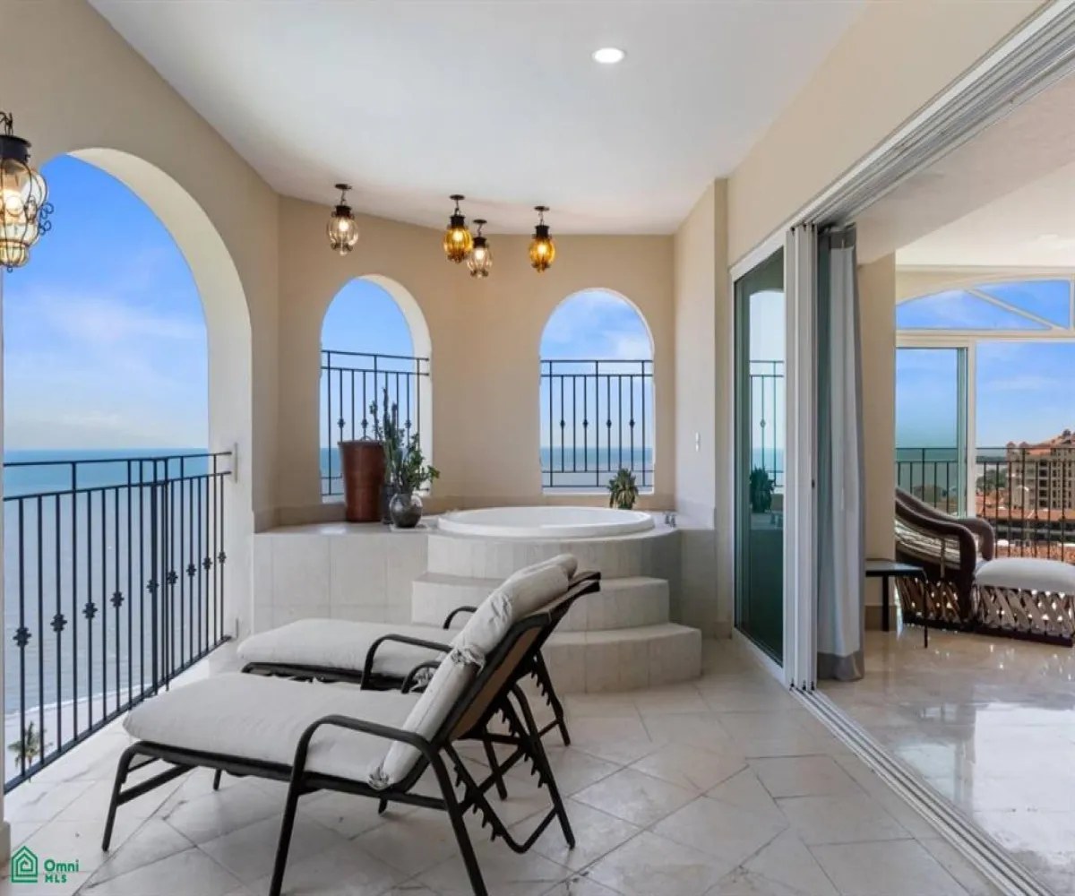 Departamento En Venta,Marina Vallarta,Paseo de la marina #655 INT 1501, Puerto Vallarta, Jalisco 48354, 4 Habitaciones,4 Baños,Paseo de la marina,1,MX25971937