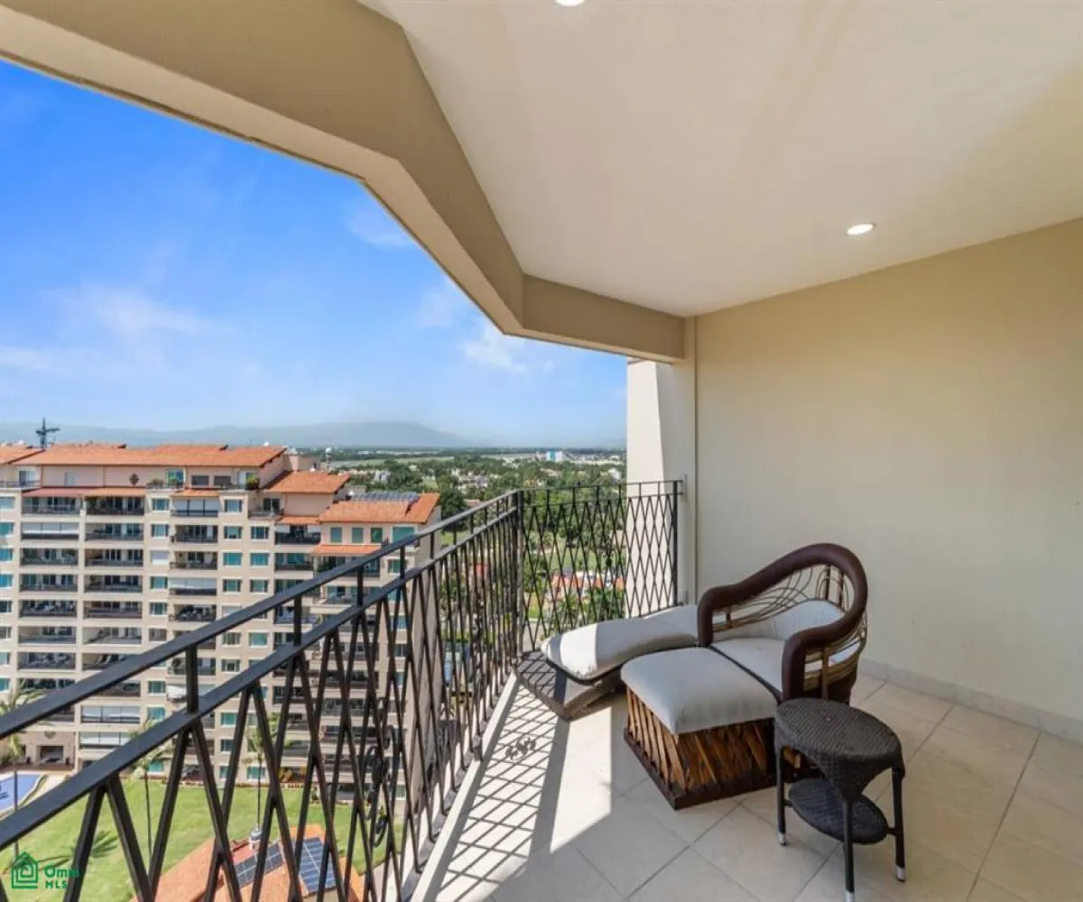 Departamento En Venta,Marina Vallarta,Paseo de la marina #655 INT 1501, Puerto Vallarta, Jalisco 48354, 4 Habitaciones,4 Baños,Paseo de la marina,1,MX25971937