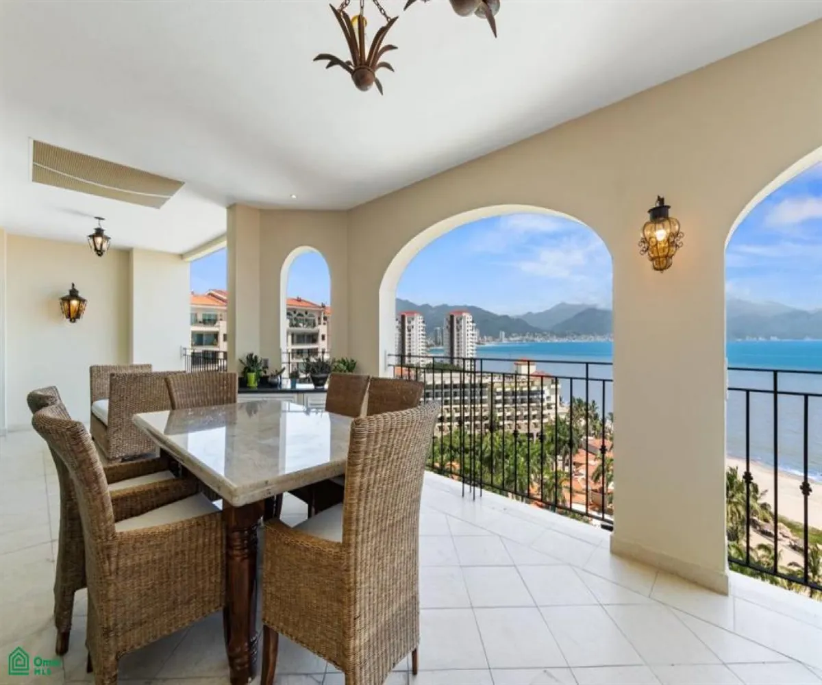 Departamento En Venta,Marina Vallarta,Paseo de la marina #655 INT 1501, Puerto Vallarta, Jalisco 48354, 4 Habitaciones,4 Baños,Paseo de la marina,1,MX25971937