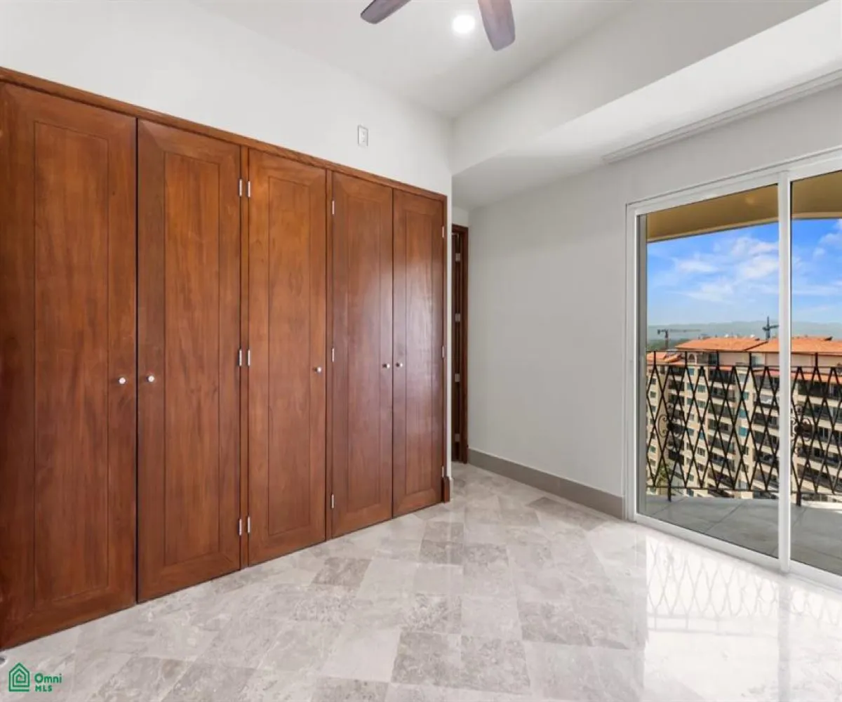 Departamento En Venta,Marina Vallarta,Paseo de la marina #655 INT 1501, Puerto Vallarta, Jalisco 48354, 4 Habitaciones,4 Baños,Paseo de la marina,1,MX25971937