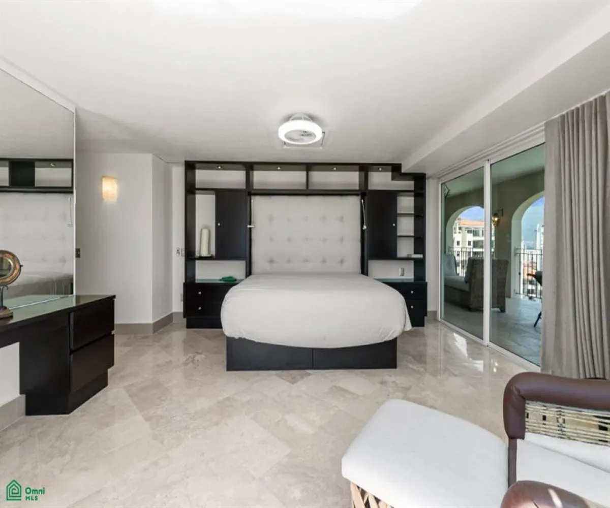 Departamento En Venta,Marina Vallarta,Paseo de la marina #655 INT 1501, Puerto Vallarta, Jalisco 48354, 4 Habitaciones,4 Baños,Paseo de la marina,1,MX25971937