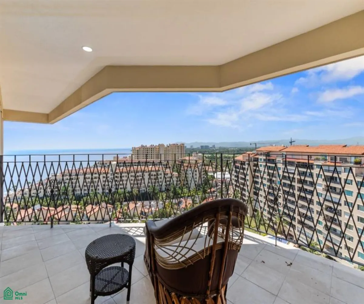 Departamento En Venta,Marina Vallarta,Paseo de la marina #655 INT 1501, Puerto Vallarta, Jalisco 48354, 4 Habitaciones,4 Baños,Paseo de la marina,1,MX25971937