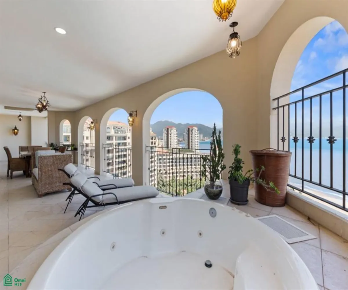 Departamento En Venta,Marina Vallarta,Paseo de la marina #655 INT 1501, Puerto Vallarta, Jalisco 48354, 4 Habitaciones,4 Baños,Paseo de la marina,1,MX25971937