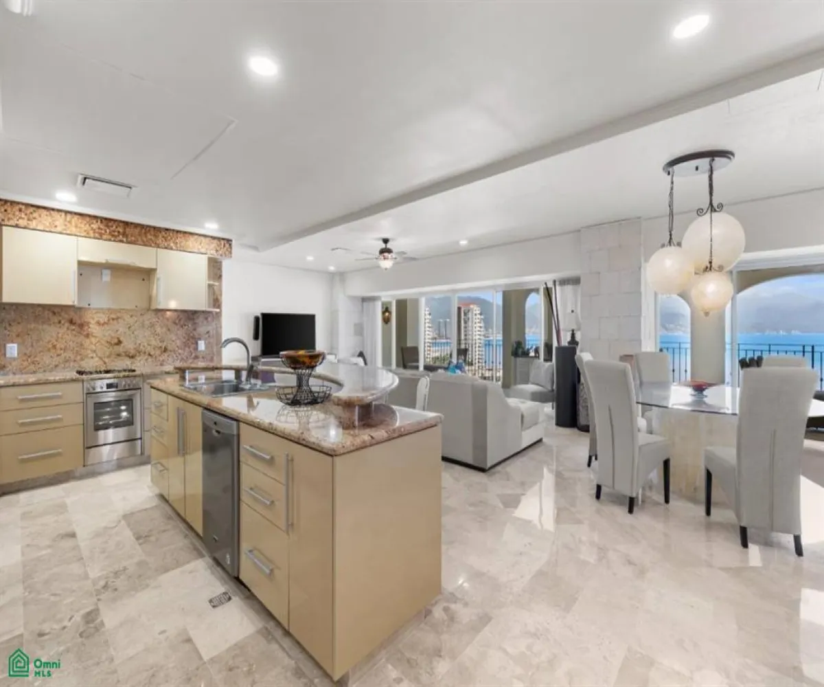 Departamento En Venta,Marina Vallarta,Paseo de la marina #655 INT 1501, Puerto Vallarta, Jalisco 48354, 4 Habitaciones,4 Baños,Paseo de la marina,1,MX25971937