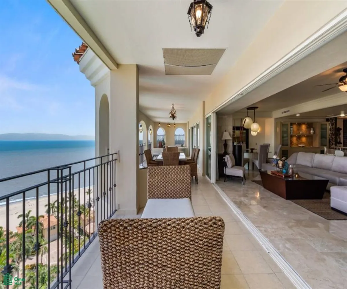 Departamento En Venta,Marina Vallarta,Paseo de la marina #655 INT 1501, Puerto Vallarta, Jalisco 48354, 4 Habitaciones,4 Baños,Paseo de la marina,1,MX25971937
