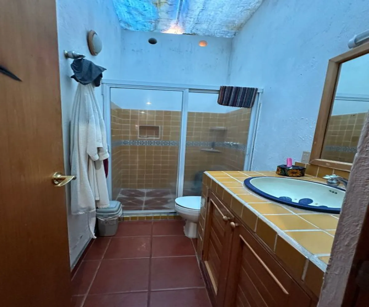 Casa En Venta,Colinas de San Javier,Circuito Madrigal, Calle San Pascual 3940 4766, Zapopan, Jalisco 45110, 4 Habitaciones,1 Baño,Circuito Madrigal, Calle San Pascual,1,pCzoCp4