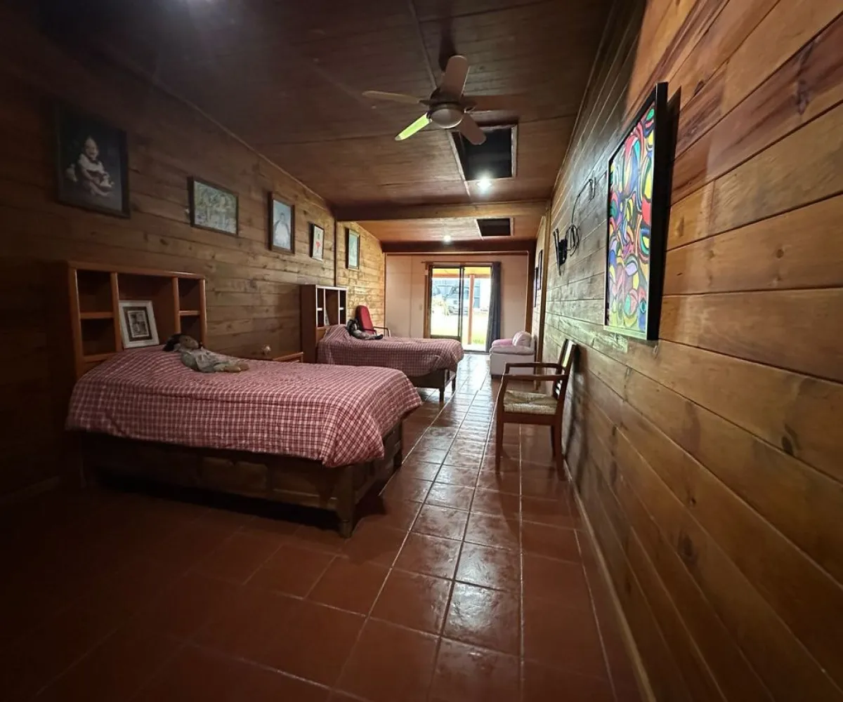 Casa En Venta,Colinas de San Javier,Circuito Madrigal, Calle San Pascual 3940 4766, Zapopan, Jalisco 45110, 4 Habitaciones,1 Baño,Circuito Madrigal, Calle San Pascual,1,pCzoCp4