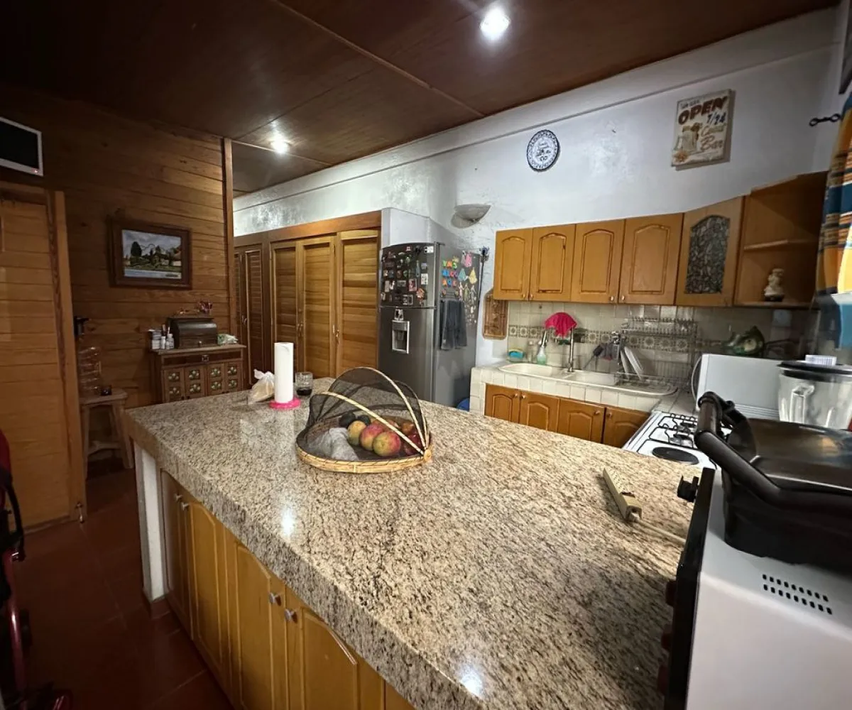 Casa En Venta,Colinas de San Javier,Circuito Madrigal, Calle San Pascual 3940 4766, Zapopan, Jalisco 45110, 4 Habitaciones,1 Baño,Circuito Madrigal, Calle San Pascual,1,pCzoCp4