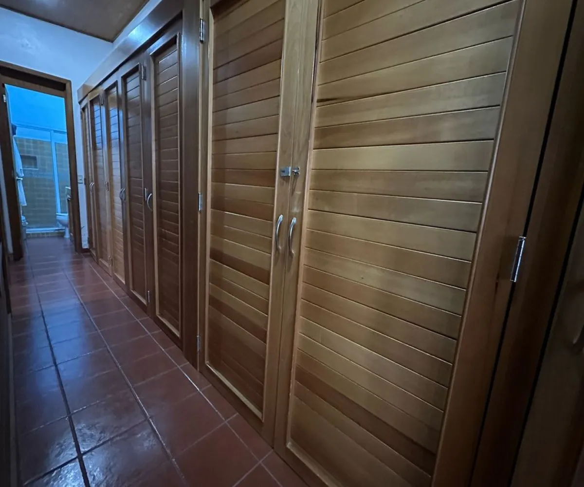 Casa En Venta,Colinas de San Javier,Circuito Madrigal, Calle San Pascual 3940 4766, Zapopan, Jalisco 45110, 4 Habitaciones,1 Baño,Circuito Madrigal, Calle San Pascual,1,pCzoCp4