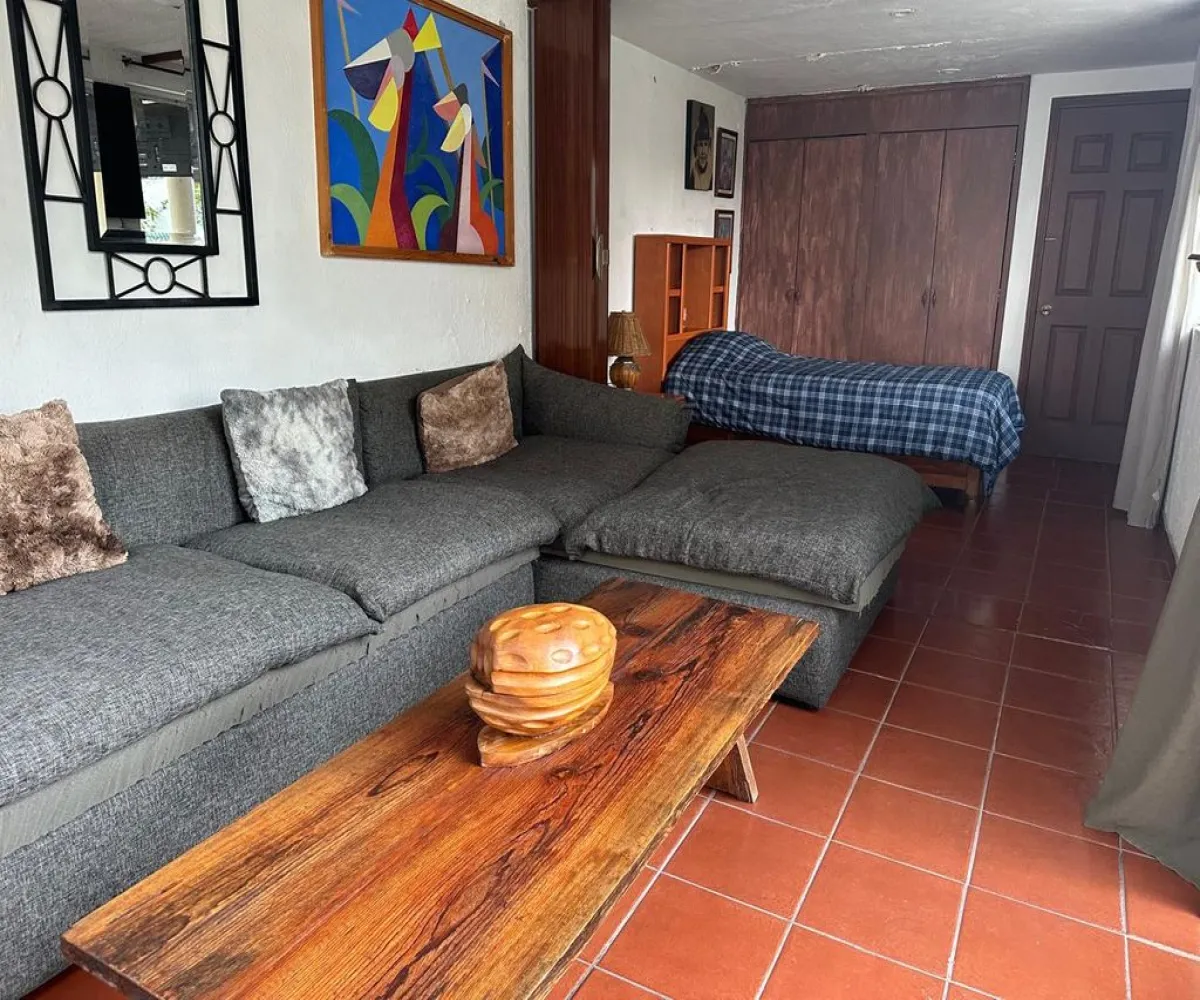 Casa En Venta,Colinas de San Javier,Circuito Madrigal, Calle San Pascual 3940 4766, Zapopan, Jalisco 45110, 4 Habitaciones,1 Baño,Circuito Madrigal, Calle San Pascual,1,pCzoCp4